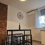 Deluxe Near The Bridge * 扎达尔