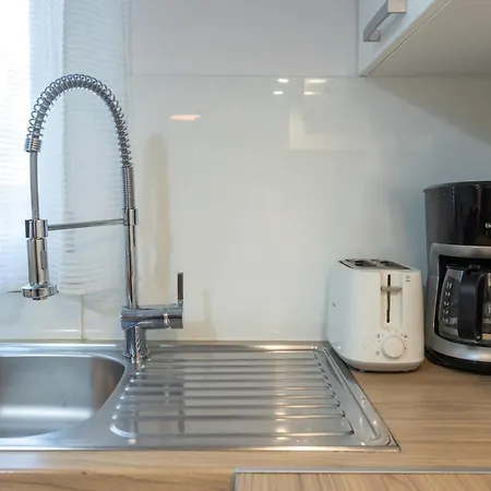 Deluxe Near The Bridge アパート