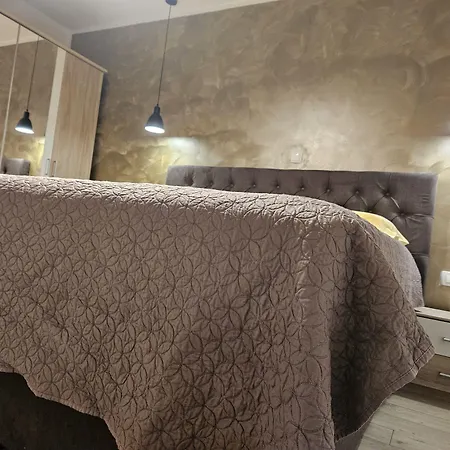 Deluxe Near The Bridge アパート *