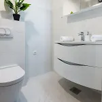 Deluxe Near The Bridge Apartment Zadar