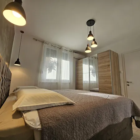 Deluxe Near The Bridge * Zadar